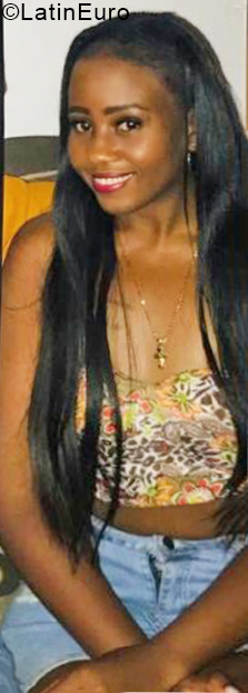 Date this cute Colombia girl Desteni from Cali CO27160
