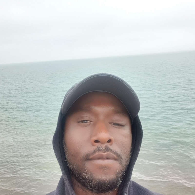 Date this gorgeous United Kingdom man RobinH from London GB1018