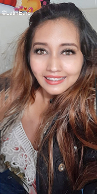 Date this funny Colombia girl Andrea from Bogota CO27250