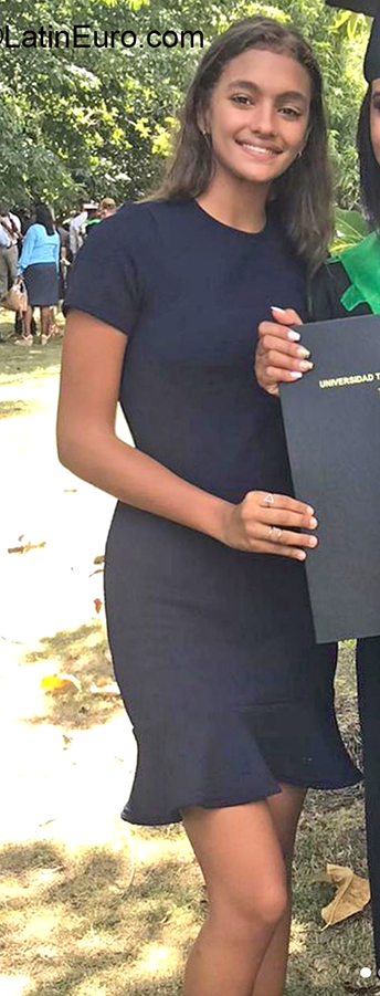 Date this georgeous Dominican Republic girl Wilma from Santo Domingo DO38057
