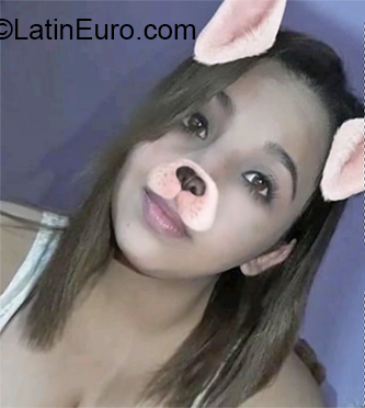 Date this exotic Argentina girl Gimena from San Francisco AR401