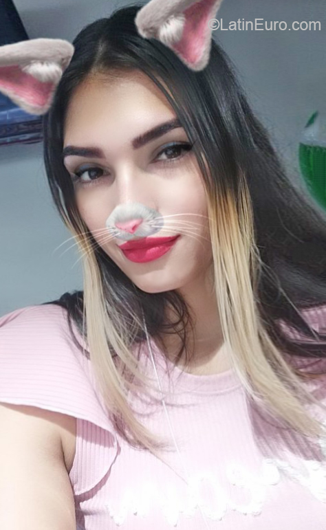 Date this young Colombia girl Jazmin from Pereira CO27305