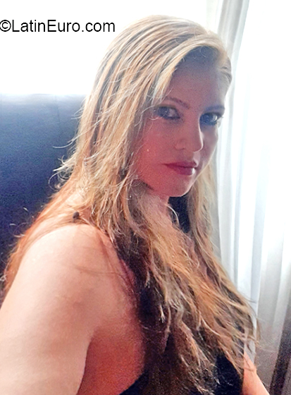 Date this nice looking Colombia girl Alega from Bogota CO27310