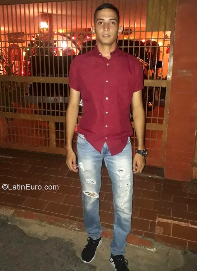 Date this passionate Venezuela man David from Maracaibo VE3192
