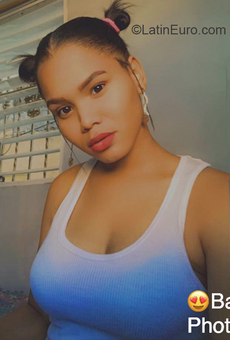 Date this georgeous Dominican Republic girl Anastacia from Santo Domingo DO38167