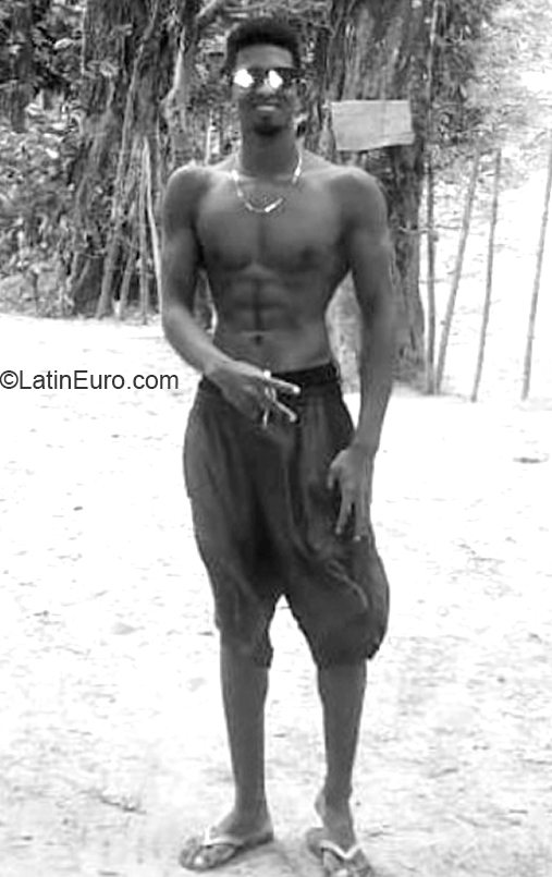 Date this charming Dominican Republic man Francisco from Puerto Plata DO38218