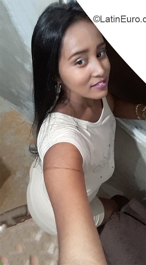 Date this cute Dominican Republic girl Jin from Santiago DO38266