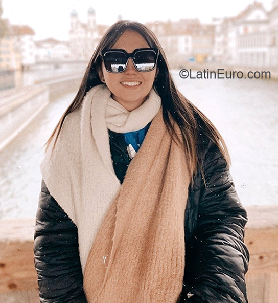Date this hard body Colombia girl Andrea from Bogota CO27591