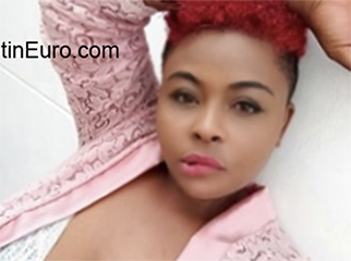 Date this hard body Colombia girl Michel from Medellin CO27602