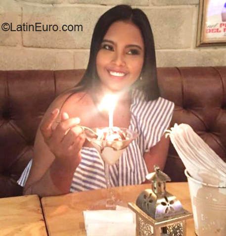 Date this lovely Colombia girl Jeniffer from Barranquilla CO27607