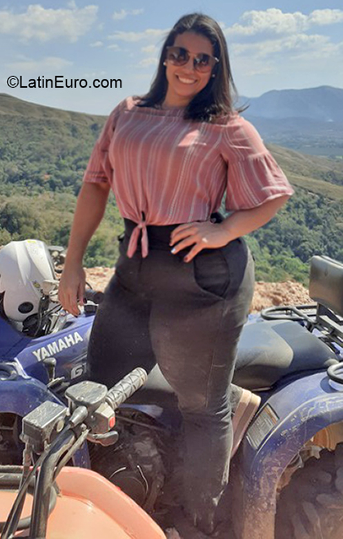 Date this hard body Venezuela girl Sofi from Valencia VE3344