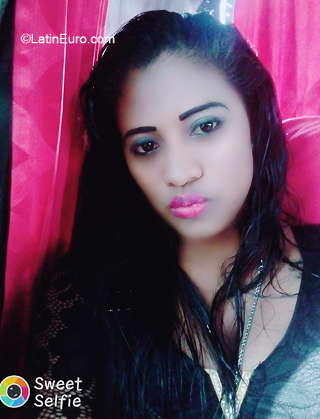 Date this georgeous Ecuador girl Katherine from Guayaquil EC526