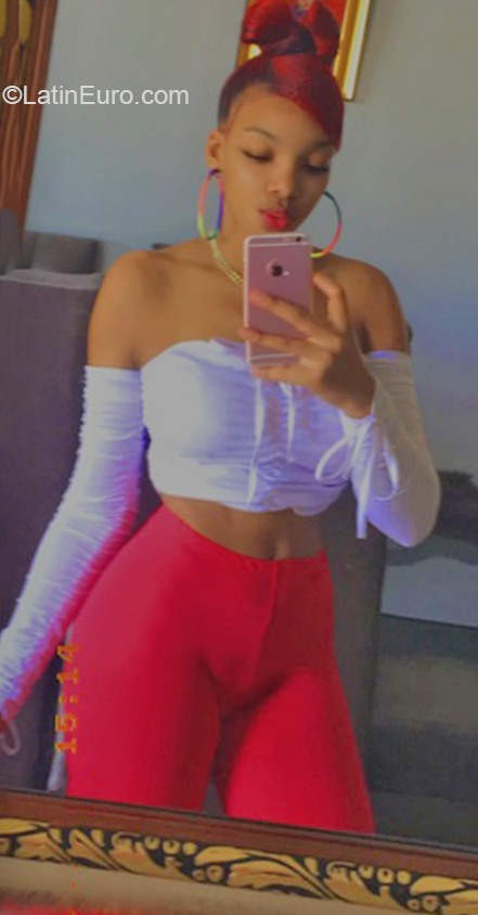 Date this gorgeous Dominican Republic girl Yafreisy from Santo Domingo DO38334