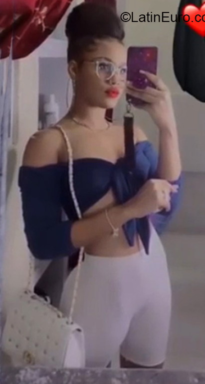 Date this exotic Dominican Republic girl Miledy from Santo Domingo DO38413