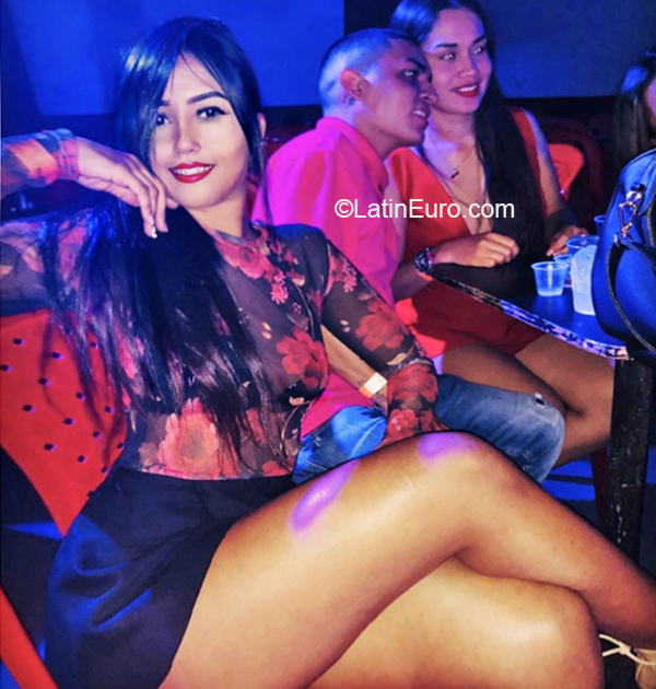 Date this exotic Colombia girl Stefanie from Cali CO27997