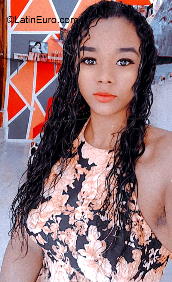 Date this passionate Ecuador girl Katherine from Guayas EC559
