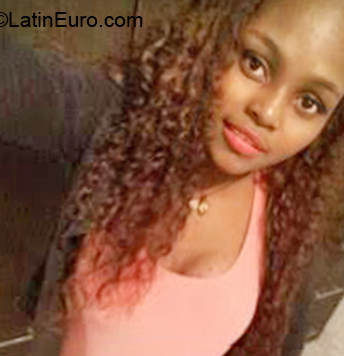 Date this lovely Colombia girl Marley from Medellin CO28020