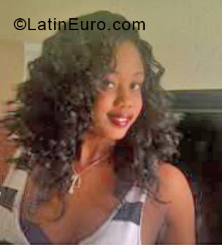 Date this sensual Curacao girl Jesmaline from Willemstad CB11