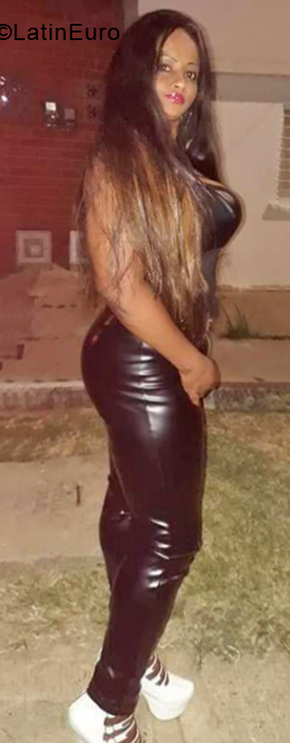 Date this happy Colombia girl Zora from Cali CO28083
