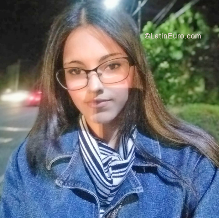 Date this nice looking Nicaragua girl Gracie from Managua NI248