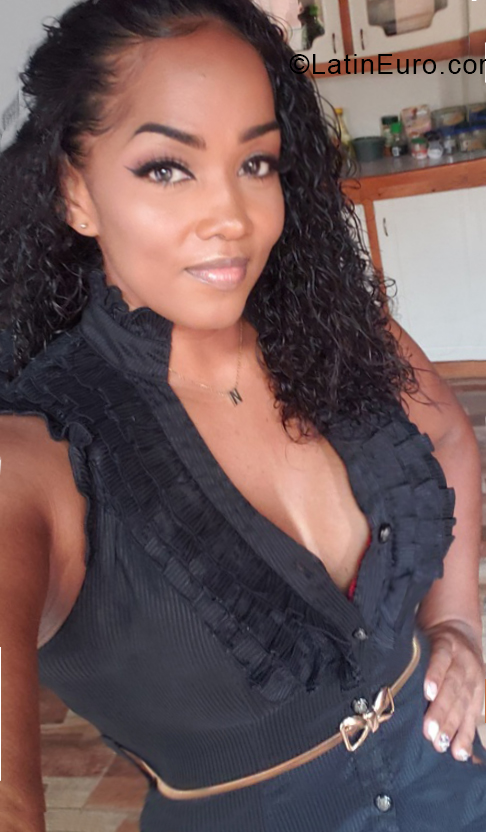 Date this exotic Costa Rica girl Nancy from Limon CR412
