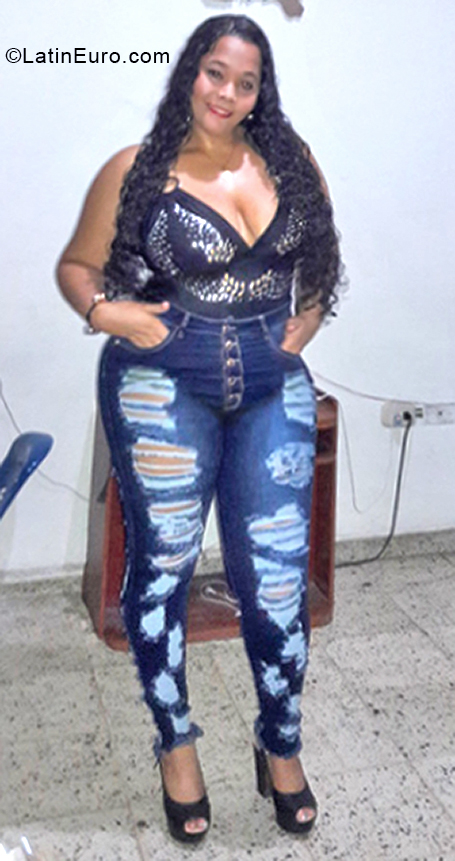 Date this beautiful Colombia girl Keyla from Cali CO28109