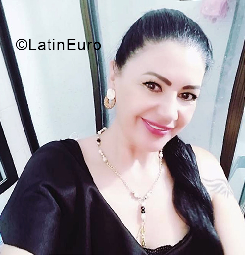 Date this good-looking Colombia girl Kamantia from Cali CO28139