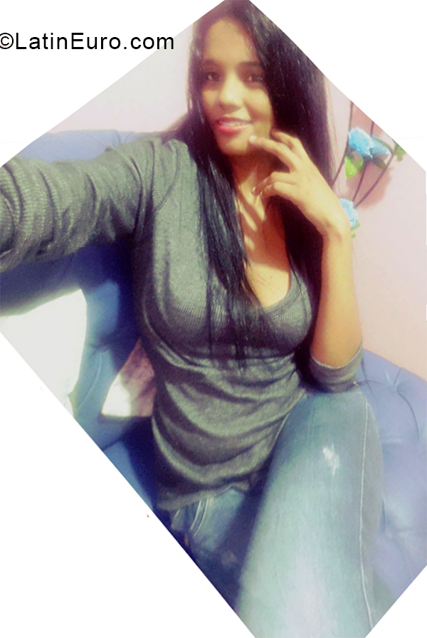 Date this cute Colombia girl La Flaca from Bucaramanga CO28218