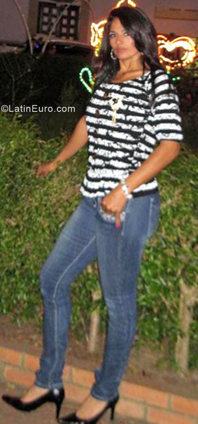 Date this delightful Colombia girl Maria from Fusagasuga CO28237