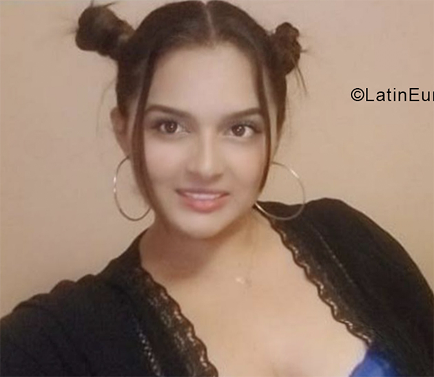 Date this exotic Honduras girl Patricia from San Pedro Sula HN2833