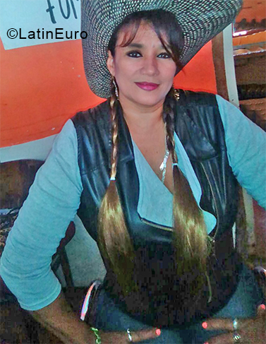 Date this fun Colombia girl Gloria from Manizales CO28357