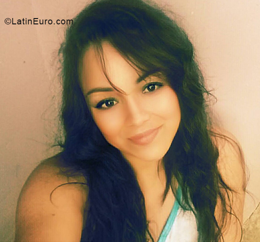 Date this stunning Costa Rica girl Kromez from San Carlos CR413