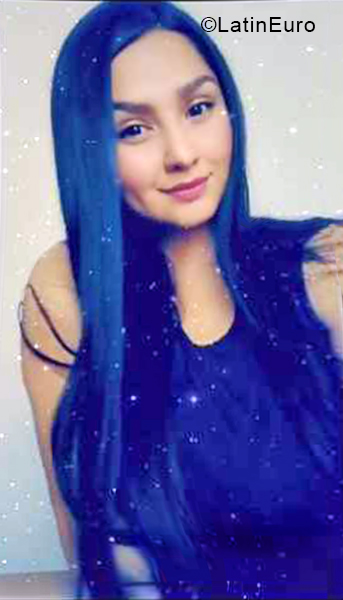 Date this sensual Colombia girl Julie from Bogota CO28416