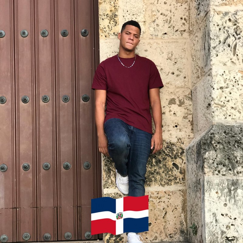 Date this athletic Dominican Republic man Scory from Santo Domingo DO38691