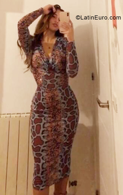 Date this fun Spain girl Nora from Madrid ES534