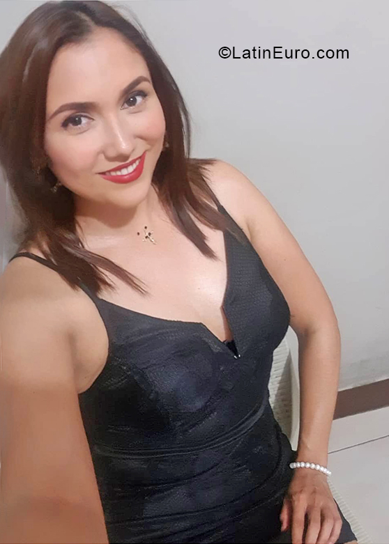 Date this passionate Venezuela girl Yexika from Puerto Ordaz VE3458