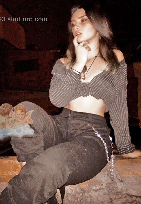 Date this exotic Colombia girl Lucia Fernanda from Pereira CO28507