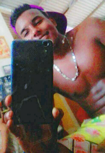 Date this beautiful Venezuela man Yojan from Barcelona VE3480