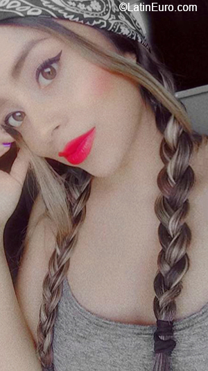 Date this delightful Colombia girl Laura from Manizales CO28584