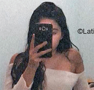 Date this gorgeous Argentina girl Ariana from Buenos Aires AR551