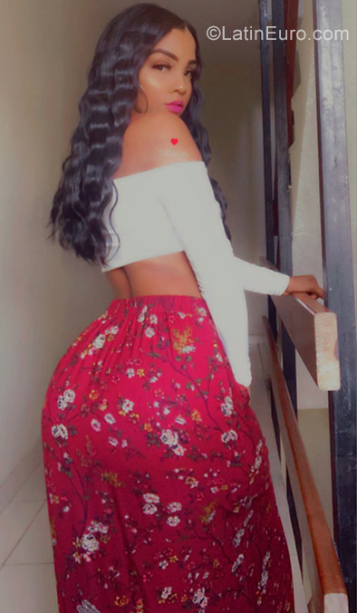 Date this good-looking Dominican Republic girl Wilmerys from Santo Domingo DO38827