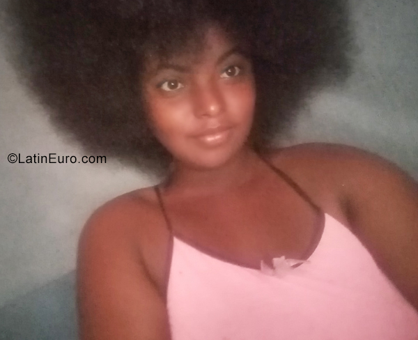 Date this voluptuous Costa Rica girl Jahanuari from Limon CR422