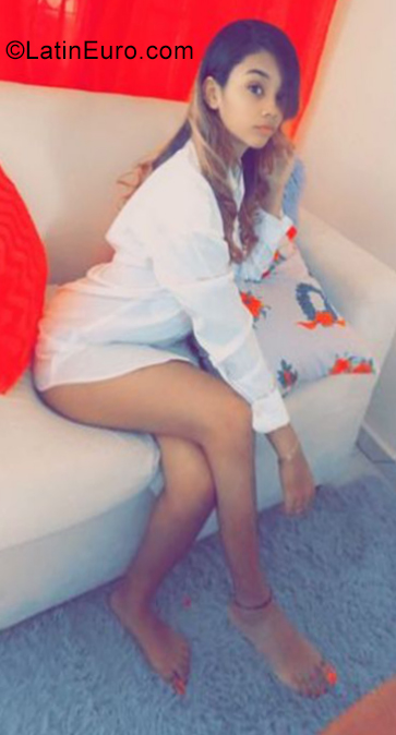 Date this pretty Dominican Republic girl Warnaris from Hato Mayor Del Rey DO38895