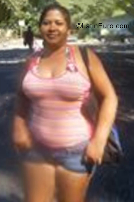 Date this good-looking Venezuela girl Yeila from Los Pijiguaos VE3545