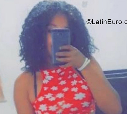 Date this pretty Colombia girl Erica from Cartagena CO28772