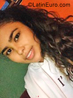 Date this fun Panama girl Gladys from Panama PA1235