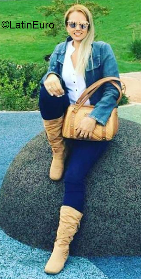 Date this attractive Colombia girl Mechas from Manizales CO30168