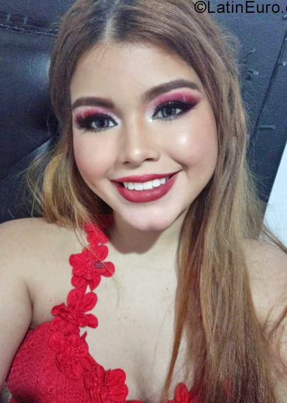 Date this gorgeous Colombia girl Yarelis from Barranquilla CO29033