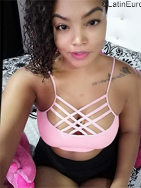 Date this sultry Colombia girl Fanny from Cali CO29126