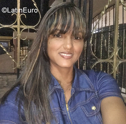 Date this gorgeous Dominican Republic girl Alexa from La Vega DO39156